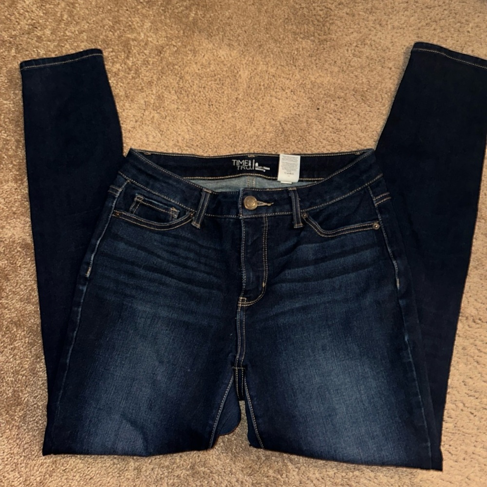 NWOT Time and tru dark wash skinny jeans
